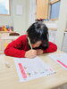 真剣に丁寧に漢字の練習をしています。すばらしい！「村上市で勉強できる場所を探している保護者の方へ【村上市の学習塾、英語指導、幼児、小学生、中学生対象、国語、算数、数学、成績アップ、苦手克服は学研村上みなみ教室へ】」