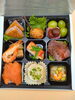 「お弁当　折詰め　🎵」