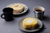 「究極にシンプル 素材で勝負のロールケーキ🍰」