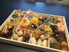 「新年を祝う島津の特製三人前一段おせちご予約受付中です！」