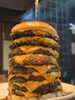 「【お知らせ】あの巨大バーガーが帰ってくる！新メニュー「ドデカバーガー」登場予定！」