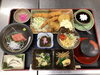 「エビ・マグロ・タラのミックスフライがメイン！本日の和定食ランチ」