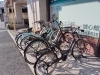 「生徒たちの自転車がきれいに並んでいます！」