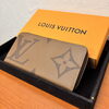 LOUIS VUITTON　モノグラムジャイアント「LOUIS VUITTONジッピーウォレット　モノグラムジャイアント」