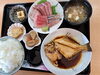 かわはぎ煮付け＋刺身盛り合わせ定食　2800円「かわはぎの煮付け＋刺身盛り合わせ定食 2800円」