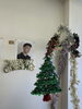 「店内もクリスマス一色！クリスマス前にスッキリカットしませんか？」