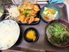 「豚の生姜焼き定食でごはんが進むランチをどうぞ」