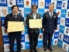 贈呈式の様子「【地域安全】特殊詐欺被害の防止に貢献し、鴻巣警察署長より「感謝状」を授与されました」