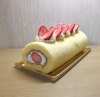 「季節のフルーツを巻き込んだフルーツロールケーキのオーダー承ります」