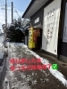 「雪の日も24時間営業。河東本店前自販機、きっちり除雪してお待ちしています」