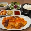 ホルモン4種盛セットで楽しむ、平日の焼肉ランチ