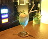 お好きなカクテル🍸とアイス🍨　楽しく､美味しくハーフトーンのカクテルフロートいかがですか「お好きなカクテルにアイスクリームのトッピング　1つのオーダーでお酒とデザートを一度に楽しめるフロートカクテル🍨のご紹介です。　  小樽のカクテル&ショットバー・ハーフトーン」