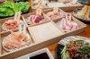 多彩な部位を高品質なまま堪能「鶏と豚をバランスよく！鶏豚5種盛り合わせの楽しみ方」