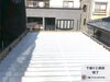 「倉庫屋根も下塗りを重ねて分厚く保護｜ワンランク上の仕上げへ」