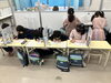 元気な子供たちの学ぶ姿勢「集中して学ぶ子どもたちの姿｜一人ひとりの席で「できた！」を積み重ねています　足立区　北千住　学習塾　幼児　小学生」