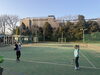 小学生から楽しくテニス！！「ジュニアレッスンでフォームとフットワークを強化しています」