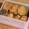 8種類を詰め合わせたクッキー缶、ホワイトデーにもおすすめです