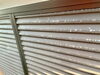 「白錆び」がのある雨戸になっていませんか？「船橋市・湾岸エリアの塩害対策｜潮風に強い外壁塗装とは？高耐久塗料で住まいを守る」