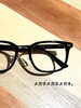 「幅広い層に人気のフレーム👓」
