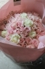 良質なバラを使った花束「卒業祝いに人気のバラたっぷり花束」