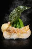 季節の恵み、繊細な味わい「甘鯛鱗焼きと虎フグ白子、道明寺蒸しを一皿で味わう春のひと品」