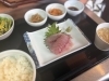 「釣り物ランチ【イサキ刺】＆照り焼きチキン定食で、大満足ランチはいかがですか？」