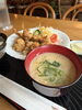 心温まる手作り！日替わりランチ定食「人気の日替わりランチ『鶏のから揚げ』でほっこり昼ごはん」
