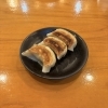 かなり厚めでもちもち。手作業で仕上げる餃子の皮