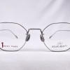 AQUALIBERTYのシルバーフレームで、軽やかシンプルに