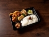自慢の惣菜の彩り豊か弁当「本日限定！前日予約制の幕の内弁当が8個だけご用意できました」