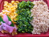 春らしさが感じられる特製三色そぼろ丼。「手作り弁当出来ました！お弁当のご注文も承ります！」