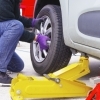 実家の「冬タイヤ」、そのままで大丈夫？腰への負担を減らす春の準備