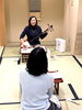 初心者の方は先生の音に合わせた音符の読み方から習います「【銀座 長唄三味線教室】【中央区　長唄三味線教室】春からはじめる邦楽のお稽古♪「長唄三味線教室」」