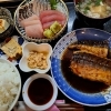 コチの煮付け＋刺身盛り合わせ定食のご紹介　2800円（税込）