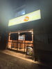 「手書き看板と店内のご紹介！アットホームな雰囲気でお待ちしています」