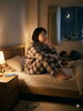 疲れた心と体を優しく包み込みます「【夜の孤独感】家族が寝静まった後、こぼれるため息 🌸 メタトロンで見る「頑張るお母さん」の周波数 📊」