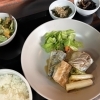 本日のランチはサバ煮定食＆具だくさん和風パスタです！