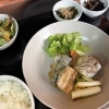 本日のランチはサバ煮定食＆具だくさん和風パスタです！
