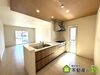 焼津市高新田🏠キッチン「【即内覧可✨】焼津市高新田🏠平屋建♪駐車３台以上可🚗４ＬＤＫ▽ＷＩＣ完備▽全居室フローリング▽大井川南小・大井川中▽敷地広々▽閑静な住宅地▽焼津市の家探し・土地情報も地域密着の不動産の39へお任せください🐰🏠」