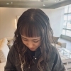 オン眉バング×グレーアッシュインナーカラーでつくる個性派ボブ