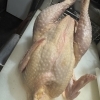 みやざき地頭鶏一羽まるごと丁寧に下処理しています