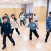 小学生クラスの基礎ステップ練習風景をご紹介