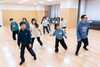 基礎から丁寧に、初めてでも安心「小学生クラスの基礎ステップ練習風景をご紹介」