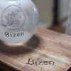 蓮のロゴ入りオブジェに込めた弥禅-Bizen-の想い