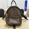 🎒買取大吉ドン・キホーテ佐世保店です。💫ルイヴィトン(LOUIS VUITTON)のリュック🎒をお買い取りさせて頂きました。