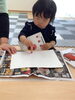 「好きな色をえらんでおえかきタイム｜クレヨンで自由に表現しています」