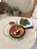 本格 Dutch baby pancake at WOOLLY「テラスで楽しむブランチプレートとカフェメニュー」