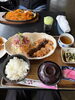 春日井市で食べました。味噌カツ定食です。「平成7年創業。あなたのお悩みを必ず解決致します。無理な営業は一切致しません。ご連絡お待ちしています。」