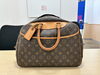 「🎒買取大吉ドン・キホーテ佐世保店です。💫ルイヴィトン(LOUIS VUITTON)のバッグ👜をお買い取りさせて頂きました。」