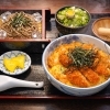 大人気のかつ丼とざる蕎麦の満足セット